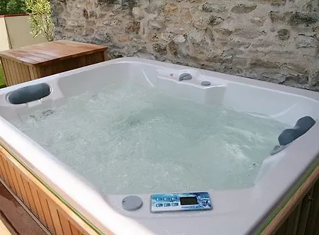 Hotel Logis La Diege 2*