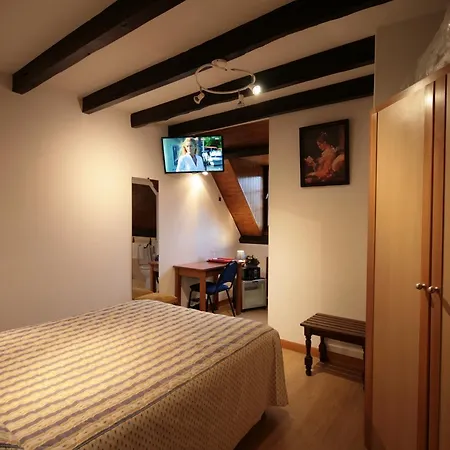 Otel Logis La Diege 2*