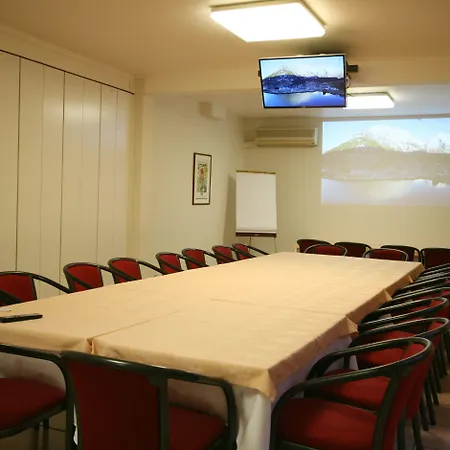 Logis Hotel Restaurant Auberge La Diege 2*