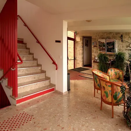 Hotel Logis La Diege 2*