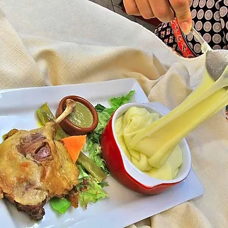 Logis Restaurant La Diege Otel Capdenac-Gare