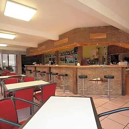 Logis Restaurant La Diege Otel