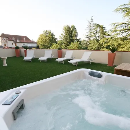 Logis La Diege Hotel 2*